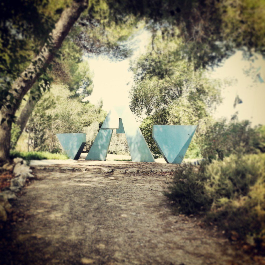 Etzel Memorial at Shuni